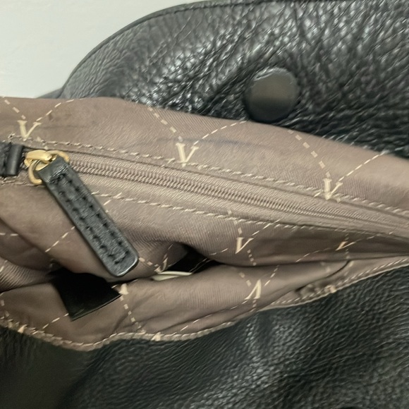 Preloved Vince camuto drawstring shoulder bag - Picture 10 of 10